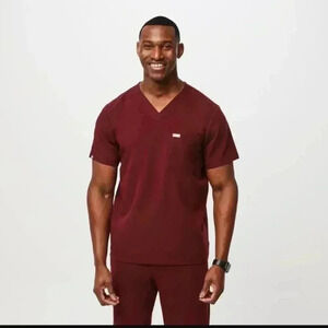 Figs Leon Three-Pocket Scrub Top